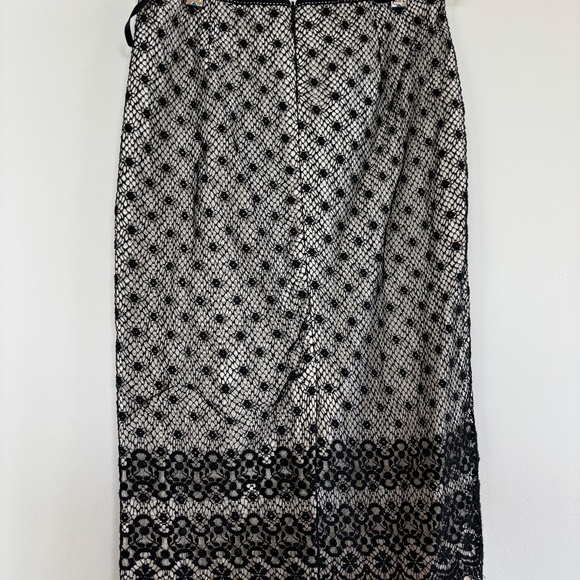 Maria Bianca Nero 2 piece lace top and skirt - Picture 3 of 4